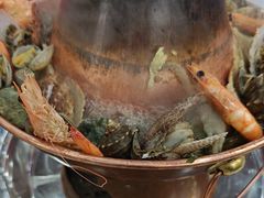 -一口猪海鲜浑锅·东北家常菜