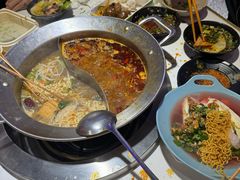 -钢管厂五区小郡肝串串香(奥克斯广场锦城万达店)