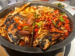 -鸣记脆皮烤鱼(三八广场店)