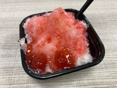 草莓刨冰-桐园果汇(湖贝店)