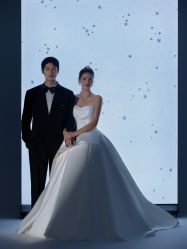 -至臻微拉婚纱摄影