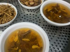 油豆腐烧肉-小本鸡饭店(滨江白马湖店)