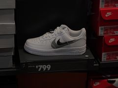 -NIKE上海青浦优选体验店