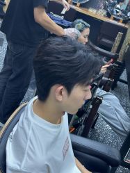 -藤野造型专业烫染接发