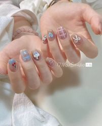 -七月美睫 美甲
