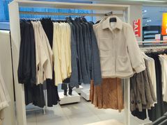 -H&M(鹏欣水游城店)