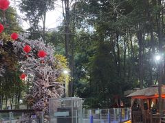 -二荆条·蜀鲜汇城市森林火锅