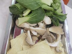 -高虾神龙虾·鲜货烧烤(六合店)