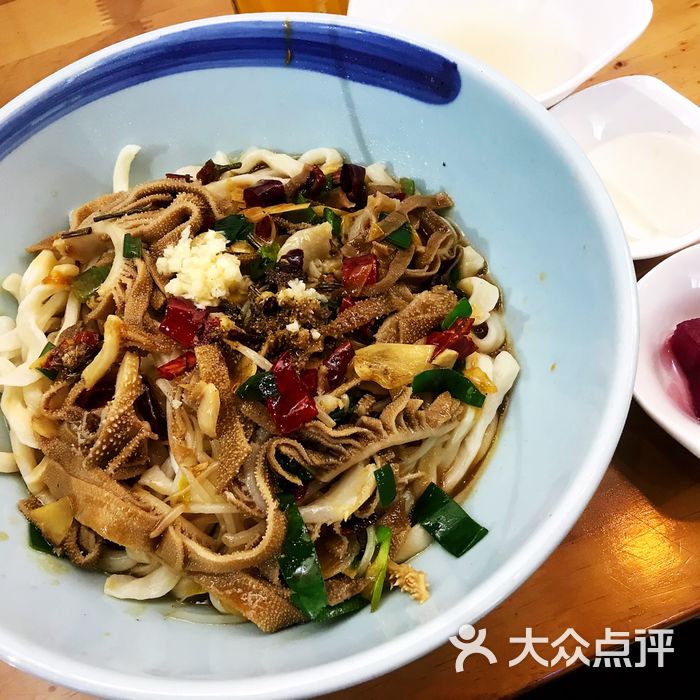 要求取一个有逼格的名字           杨白劳和黄世仁