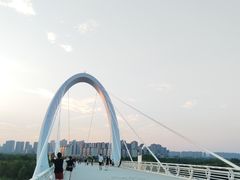 -南京眼步行桥