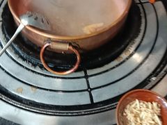 -阿山卓·野生菌火锅·纳西火塘烤肉