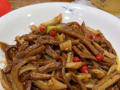 -老三样·美食研究中心(世贸路店)