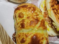 牛油果熏鸡-丁香西饼屋(桂林路店)