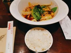 -成都你六姐·牛肉冒菜(城市集市合生汇店)