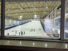 -乔波室内滑雪场