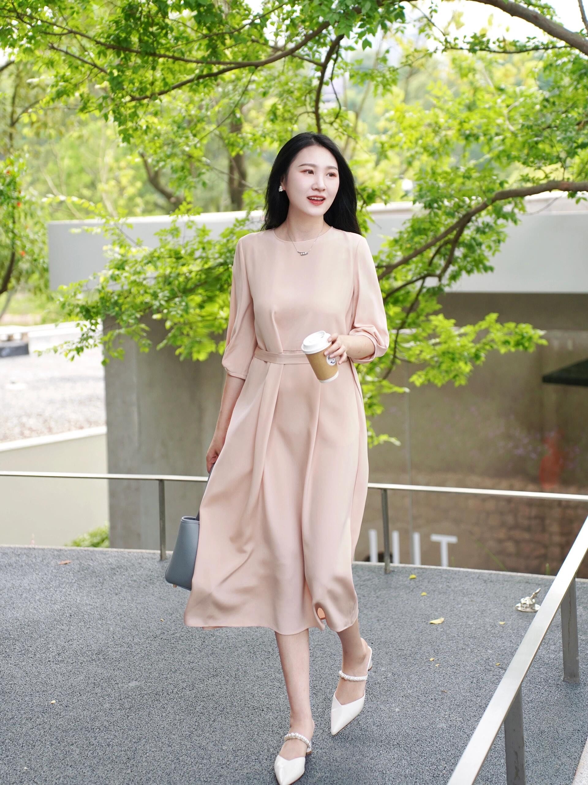 职场温柔杀!知性穿搭美到失语