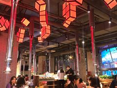 大堂-么肆烤肉·中式自助·烤肉大排档(街道口季佳PAI店)