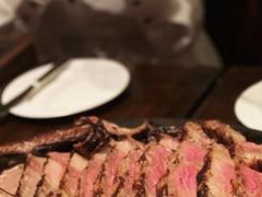 -恰餐厅及酒吧 CHAR Bar & Grill (北京丽都皇冠假日店)