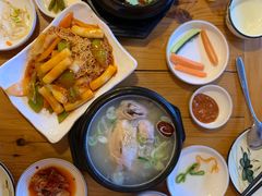 -长寿参鸡汤(朝韩风情街店)