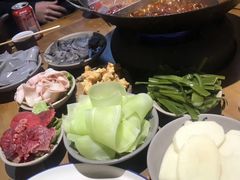 -白乐天毛肚火锅馆(解放碑店)