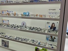 -诺柯视眼镜-蔡司依视路官方工厂店(淞南一店)