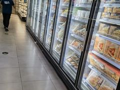 -盒马鲜生(红莲店)