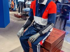 -阿迪达斯(武林银泰三叶草店)