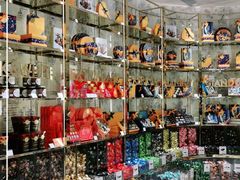 零售区-VENCHI 闻绮(北京国贸商城店)