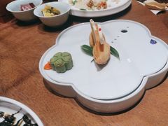 -荷风细雨·中国茶宴(世纪大道店)