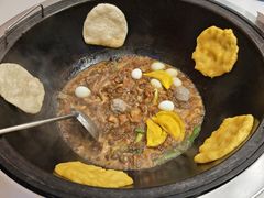-鲁员外地锅鸡地锅鱼(古墩路店)