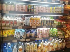 零售区-来伊份(前进西路万象汇店)