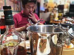 -蚝堡海鲜·威海菜·海肠捞饭·烧烤·亚洲吃蚝公司(幸福门店)