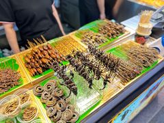 -八一路好吃街(雨田商务大厦店)