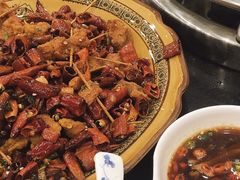 -老来福·非遗酸汤兔(凯旋路店)