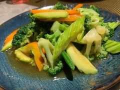 蚝油炒时令蔬菜-青檸泰 LIME THAI (财富购物中心店)