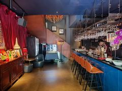 -弦月窗LUNETTE BY AMANDA(复兴路店)