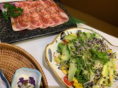 牛油果时蔬沙拉-千寻山野烤肉(中关村店)