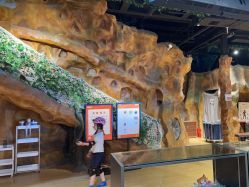 -探洞工场(丹尼斯7天地店)