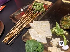 -何师烧烤Pro ·江湖川菜·小龙虾·精酿(太古里旗舰店)
