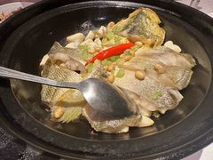 砂锅普宁豆酱焗黄鱼-汤城小厨•粤菜•靓汤(苏州街店)