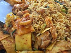 -亲昵春川鸡排(韩国美食街店)