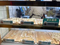 面包甜点陈列柜-袁记云饺(长胜市场店)
