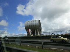 -西沃古尔·拉姆古兰爵士国际机场