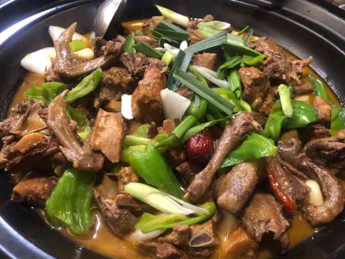 鸽子烧牛鞭(汉阳店)-"朋友推荐的,中午抱着试一试的心态和几个朋.