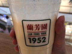 布丁杨枝甘露-兰芳园丝袜奶茶