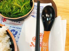 -万和春排骨砂锅米饭(新业广场店)