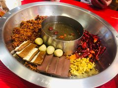 -谭鸭血老火锅(漳州路店)