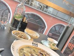 -渔语鱼新川菜Bistro(万象天地店)