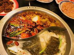 -沸炉重庆老火锅(军事博物馆店)