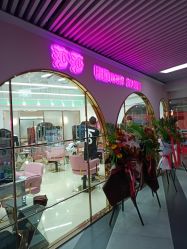 门面-BULB STUDIO 巴柏明星发型工作室